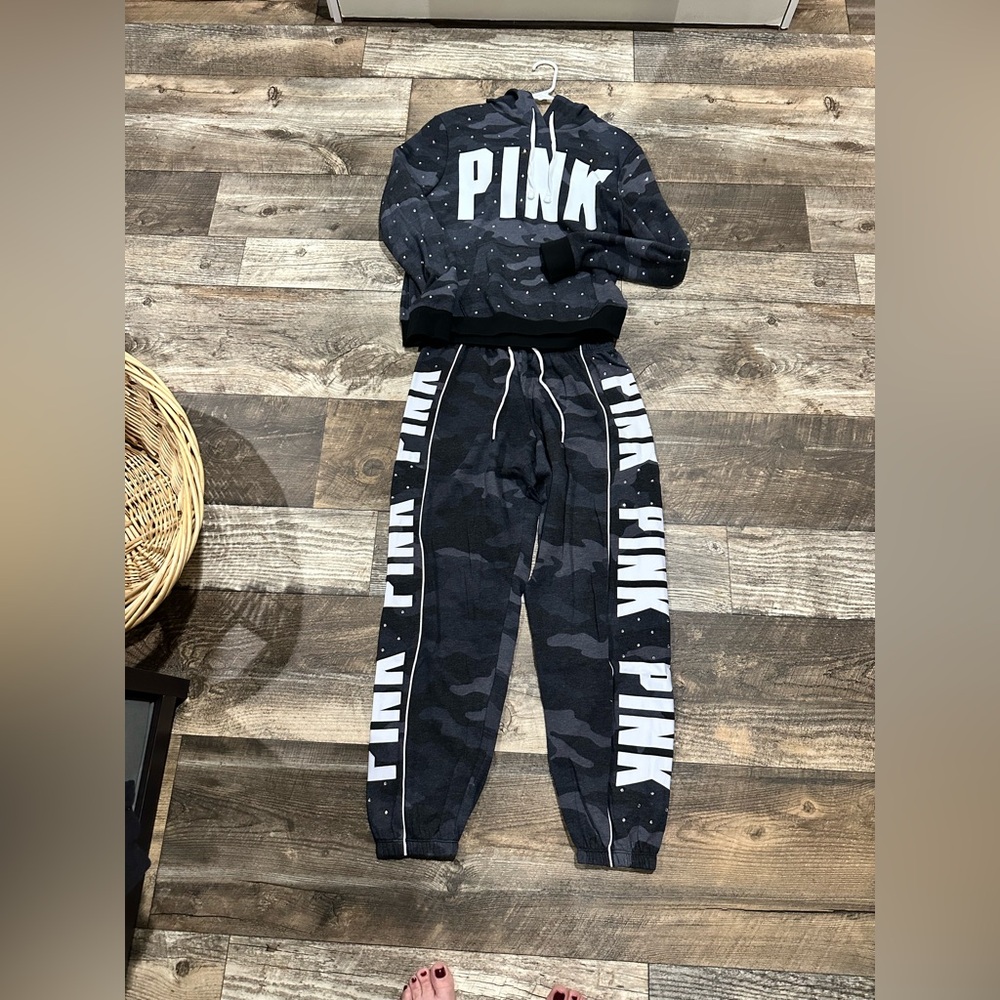 VS PINK Bling Set Limited Collector Edition